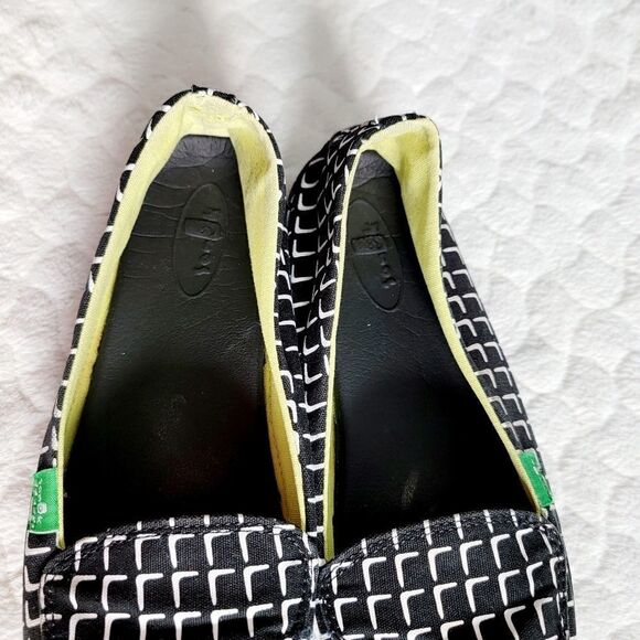 Sanuk slip on shoes flats yoga mat black white geometric matt comfy casual - Picture 4 of 7